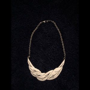 Forever 21 Cream and Gold Necklace